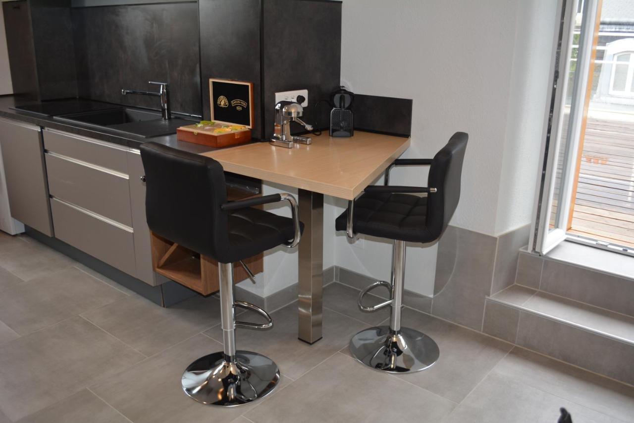 Appartement-Terrasse Parking Prive Meuble De Tourisme 4 Etoiles Belfort Eksteriør bilde